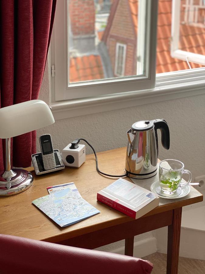 Frauenhotel Hanseatin - Women Only Hamburg Eksteriør bilde