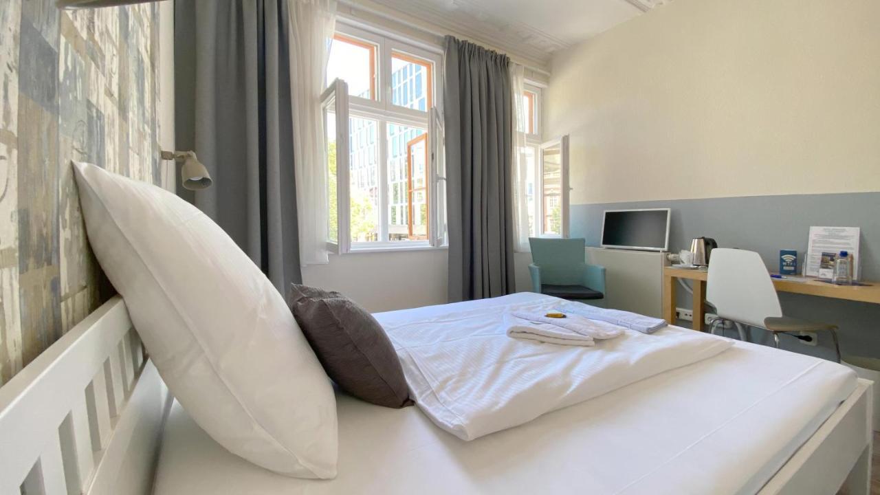 Frauenhotel Hanseatin - Women Only Hamburg Eksteriør bilde